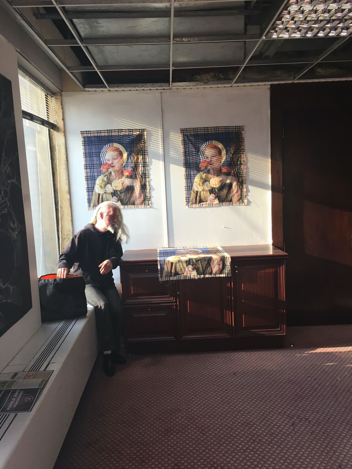A show in an empty office block, Moderate Studio journal, 2016