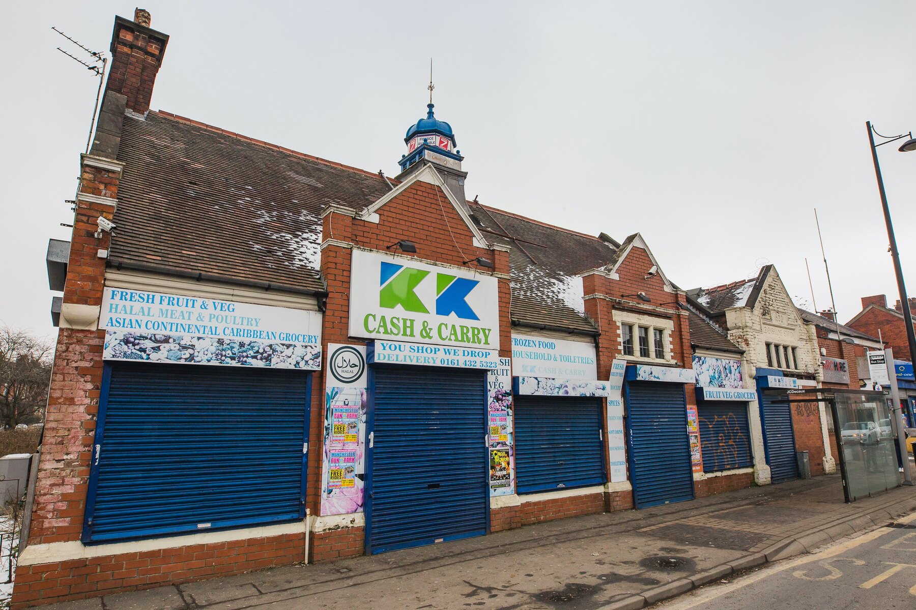 Jody Hartley shoots the Cash and Carry