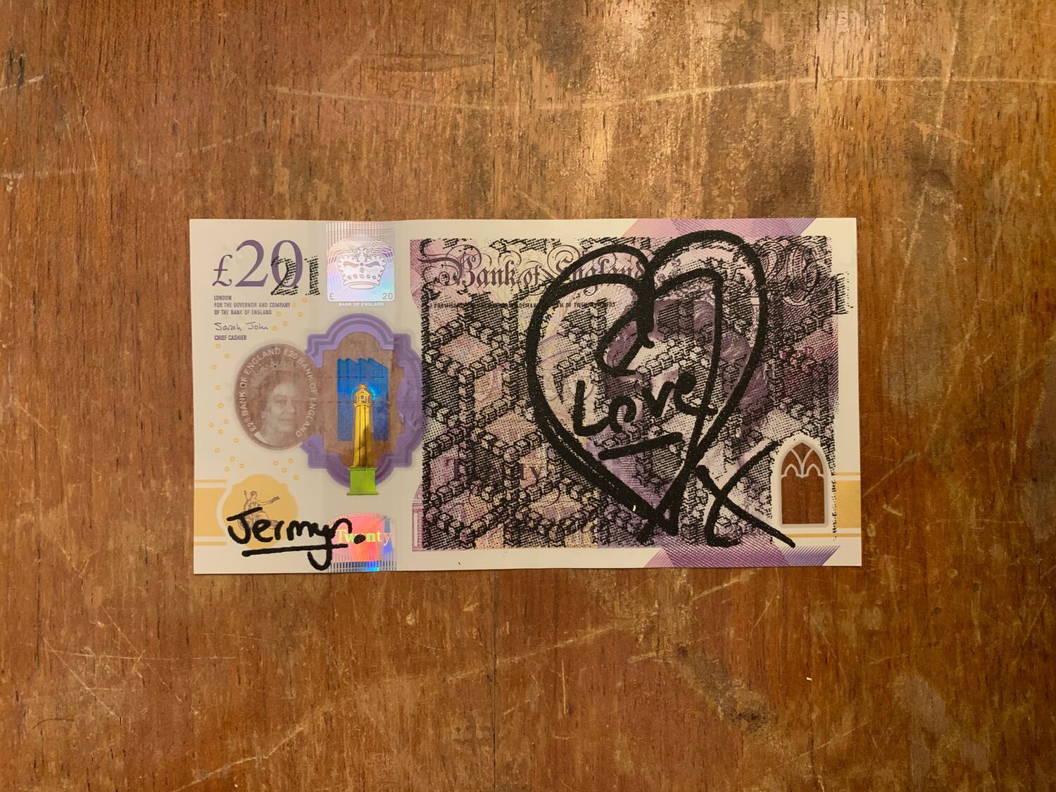 Drawing on money
