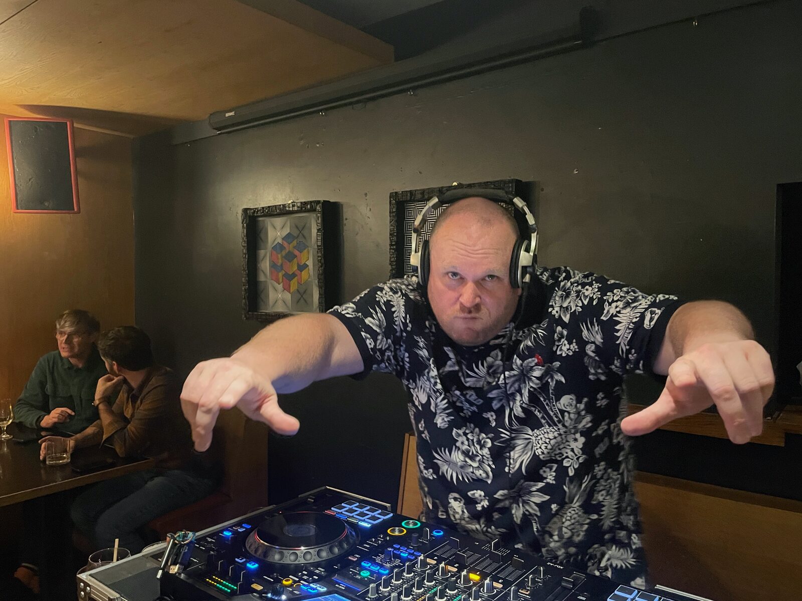 Mark Jermyn playing the opening of Attic Archive Vol. 1 at Electrik.